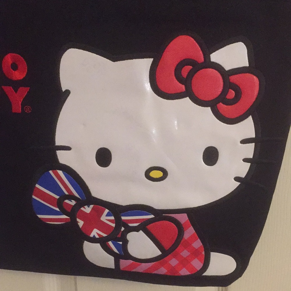 Hello Kitty Tote - Picture 2 of 6